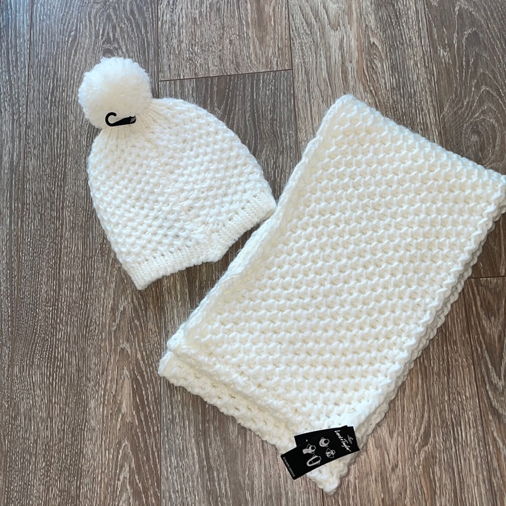 Ivory infinity scarf with matching hat